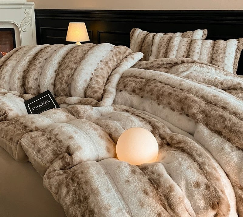 Luxury Blanket Brands in India: The Ultimate Guide to Warmth, Comfort & Style