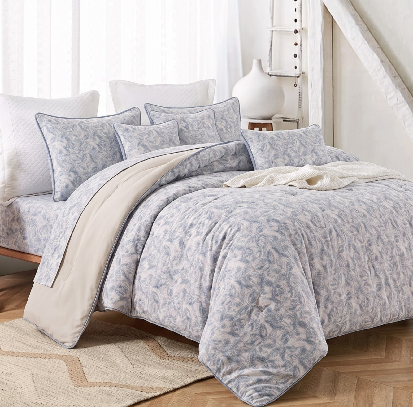 Jharokha Comforter Set