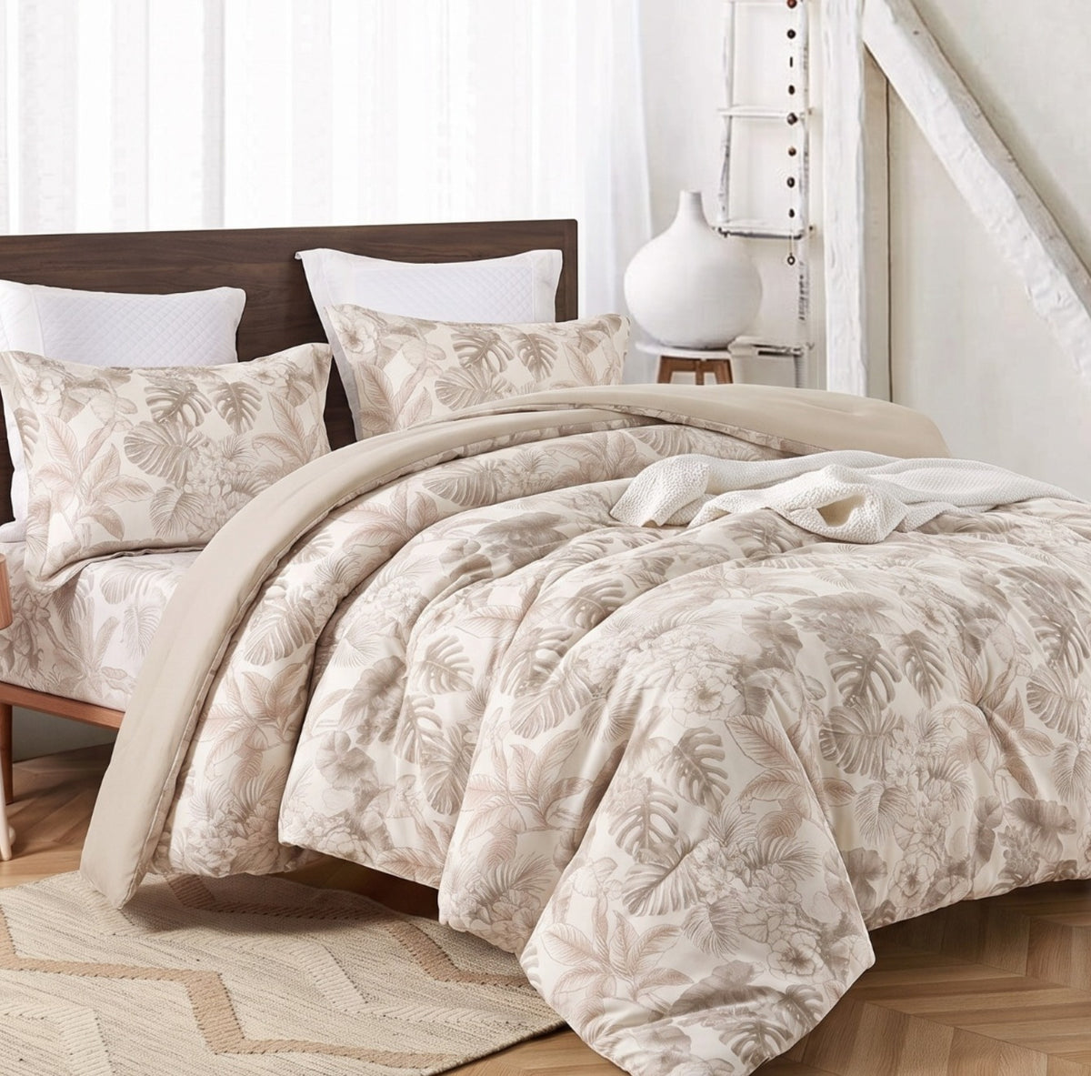 Jharokha Comforter Set